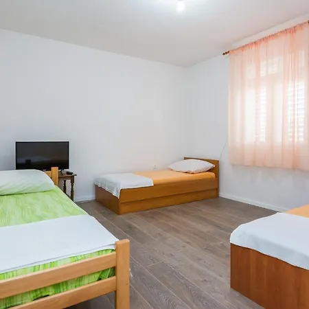 Apartament Drago *
